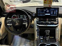 تۆیۆتا لاند کروزەر